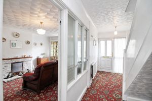 Entrance Hallway- click for photo gallery